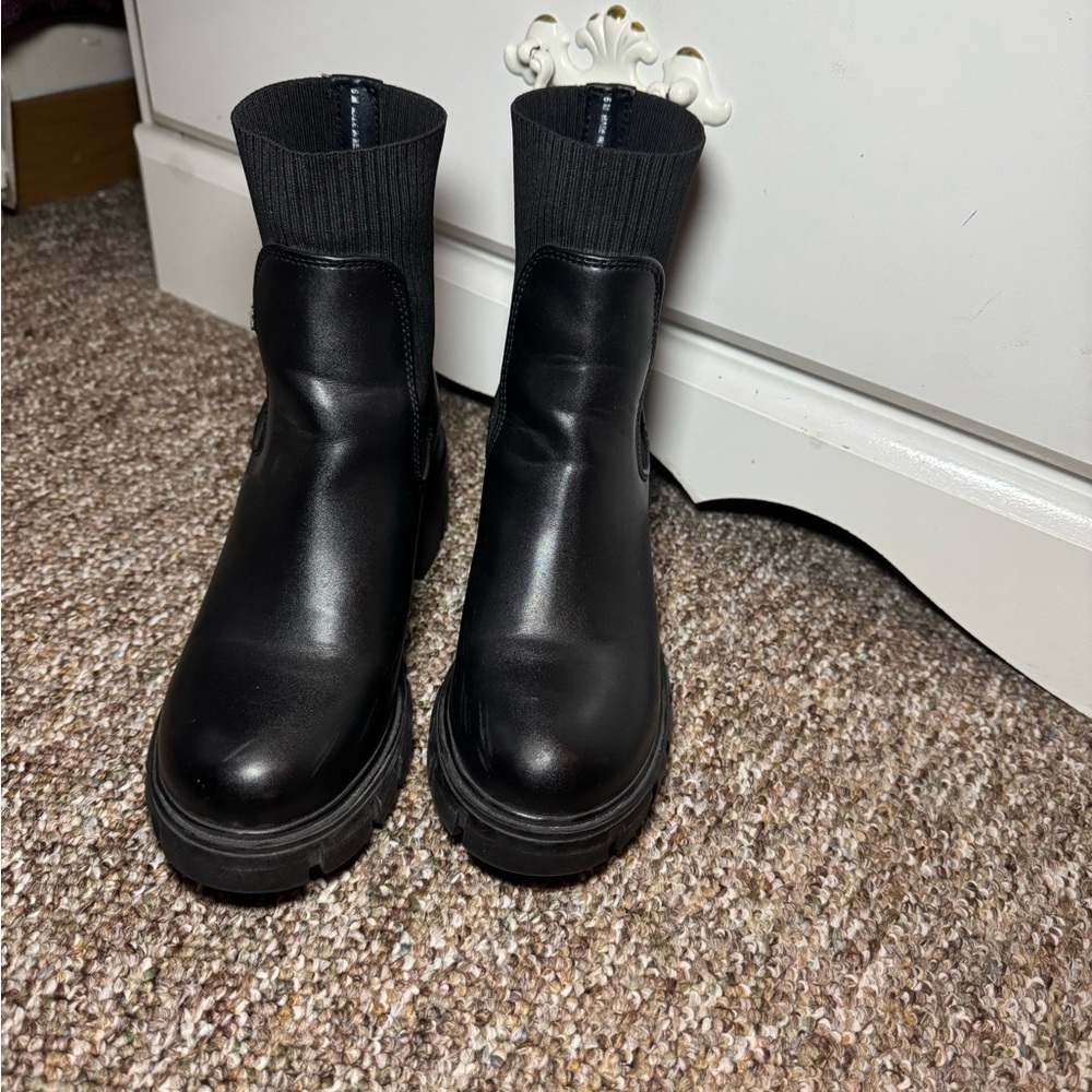 Steve Madden Black Ankle Boots